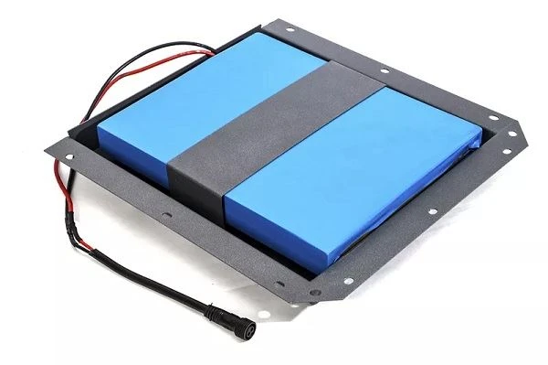 New design 60W All In One Solar Street Light